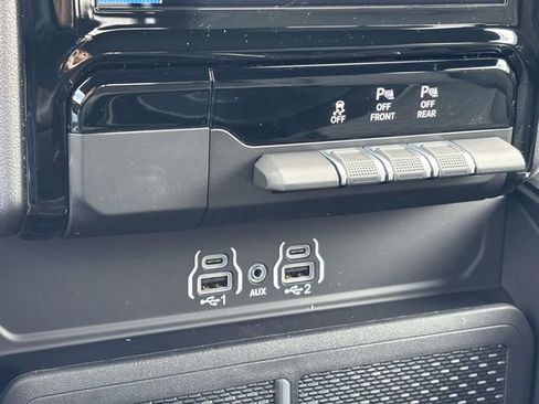 New 2026 RAM 1500 Big Horn AWD/4WD image 27