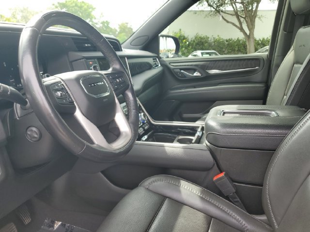 Used 2023 GMC Yukon Denali w/ Denali Reserve Package AWD/4WD image 22