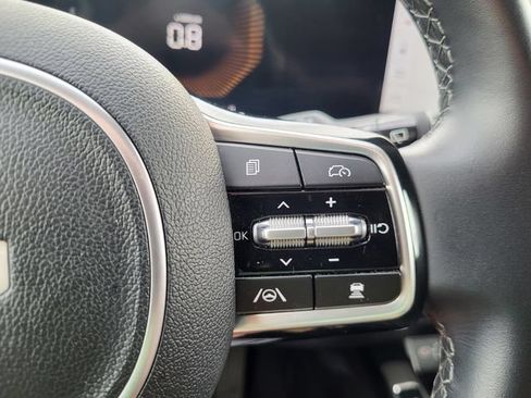 Certified 2024 Kia Sorento S FWD image 19