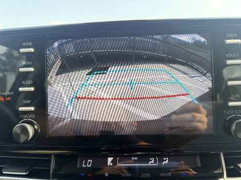 Used 2022 Toyota Sienna LE FWD image 20