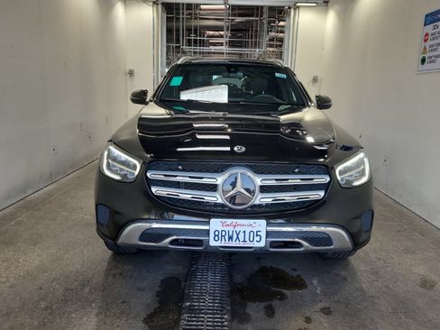 Used 2020 Mercedes-Benz GLC 300 4MATIC image 2