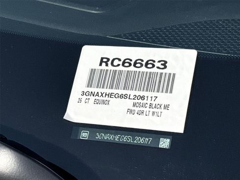 Used 2025 Chevrolet Equinox LT image 31