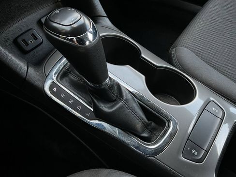 Used 2019 Chevrolet Cruze LT w/ LT Fleet Convenience Package image 33