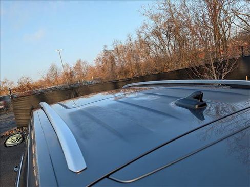 Used 2025 Volkswagen Atlas SEL Premium R-Line image 27