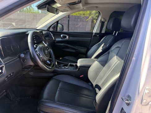 Used 2021 Kia Sorento S w/ Panoramic Sunroof Package image 14