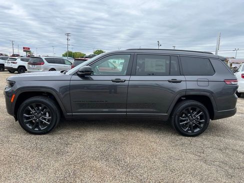 New 2026 Jeep Grand Cherokee L Limited AWD/4WD image 2