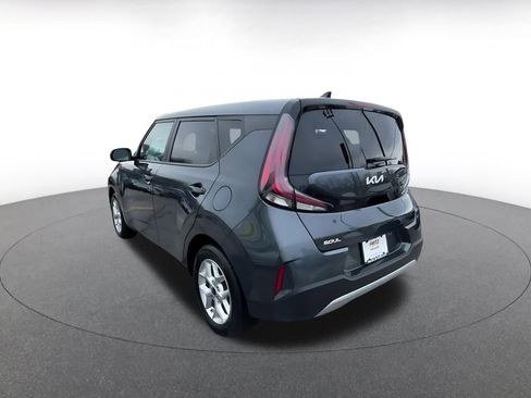 Used 2025 Kia Soul LX w/ LX Technology Package image 11