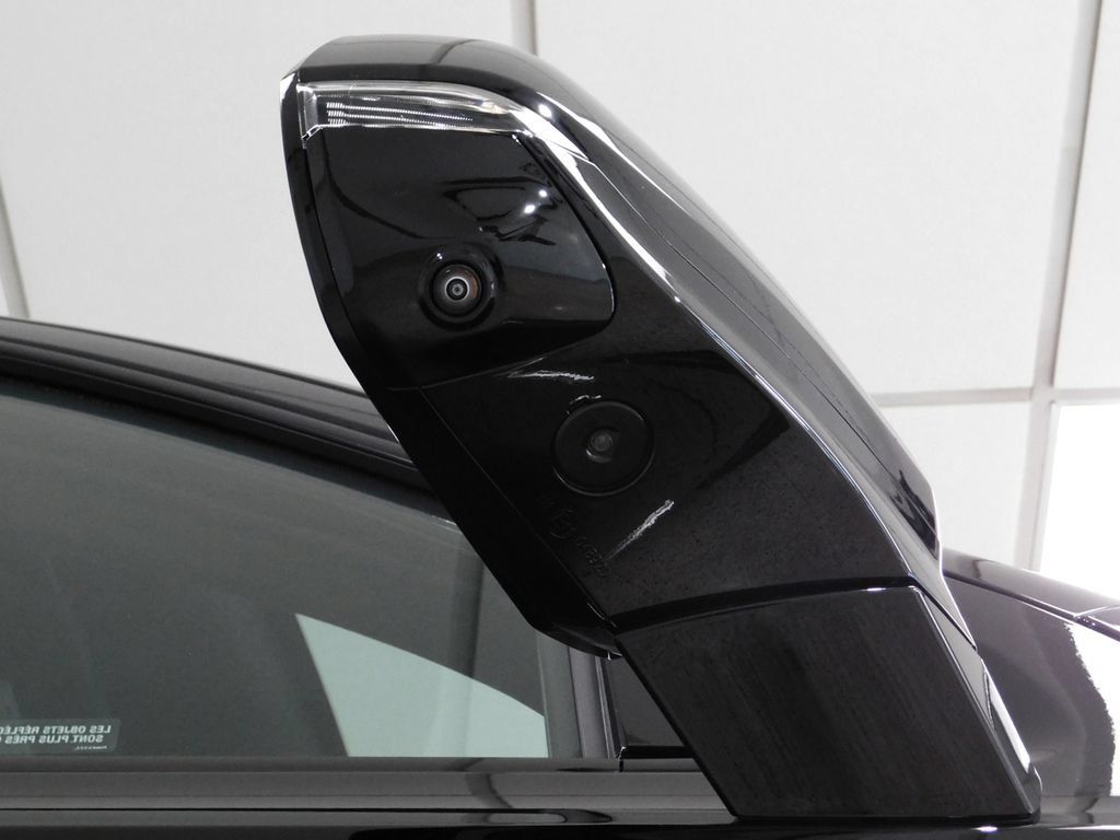 Used 2024 Cadillac Escalade ESV V w/ LPO, Floor Liner Package AWD/4WD image 11