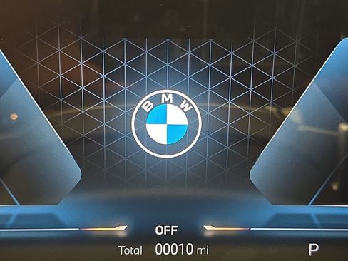 New 2026 BMW 330i xDrive Sedan w/ Premium Package AWD/4WD image 16
