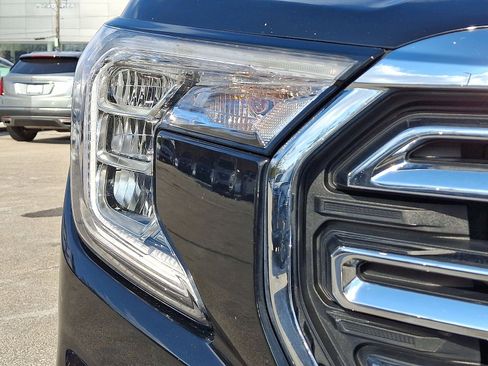 Certified 2022 GMC Terrain SLT w/ Tech Package image 28