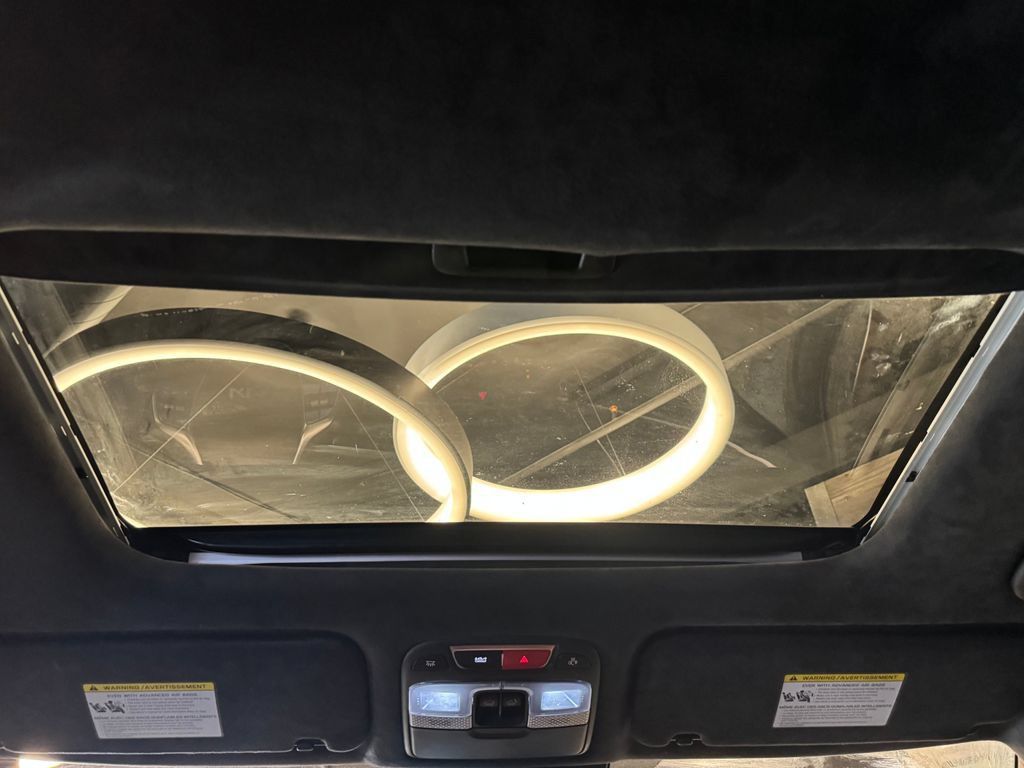 Used 2023 Kia Telluride AWD image 22