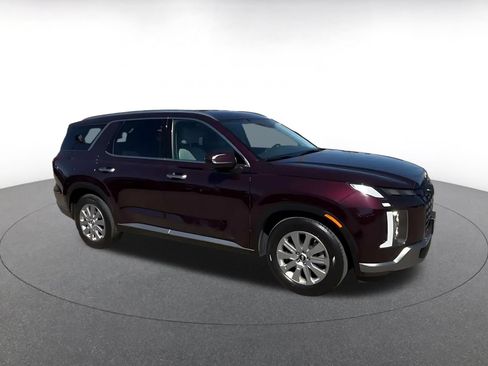 Used 2024 Hyundai Palisade SEL FWD image 2