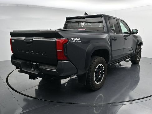 Used 2024 Toyota Tacoma TRD Off-Road w/ TRD Off Road Premium Package AWD/4WD image 7