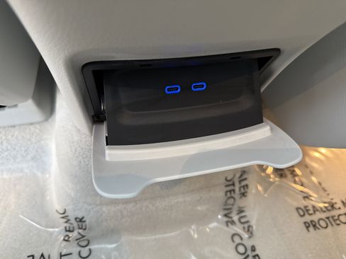 Certified 2023 Mercedes-Benz EQE 350+ SUV image 40