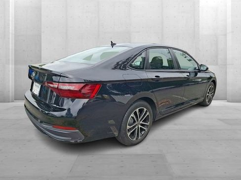 Used 2024 Volkswagen Jetta Sport FWD image 6