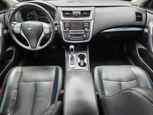 Used 2017 Nissan Altima 2.5 SL w/ Moonroof Package FWD image 12