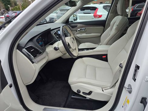 Certified 2024 Volvo XC90 T8 Plus image 21