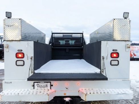 Used 2017 RAM 3500 Tradesman w/ Chrome Appearance Group image 12