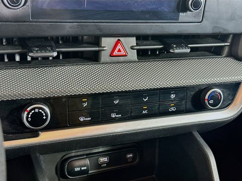 Used 2024 Kia Sportage LX image 22