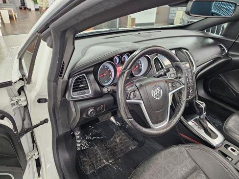 Used 2019 Buick Cascada Premium image 13