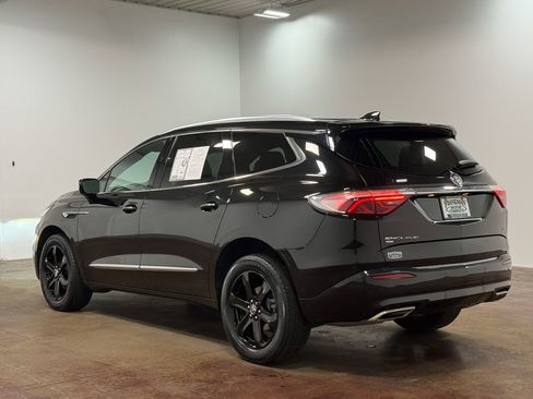 Used 2023 Buick Enclave Essence w/ Experience Buick Package AWD/4WD image 5