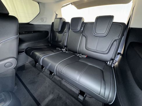 New 2025 INFINITI QX80 Sensory image 30