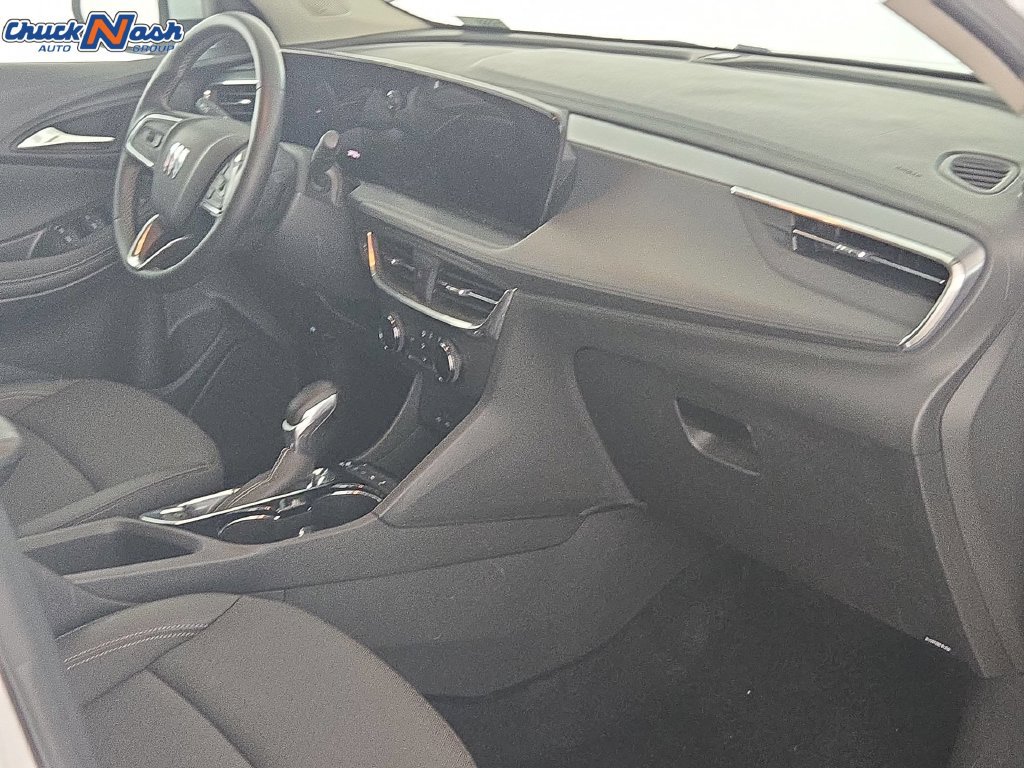 Used 2025 Buick Encore GX Preferred AWD/4WD image 32