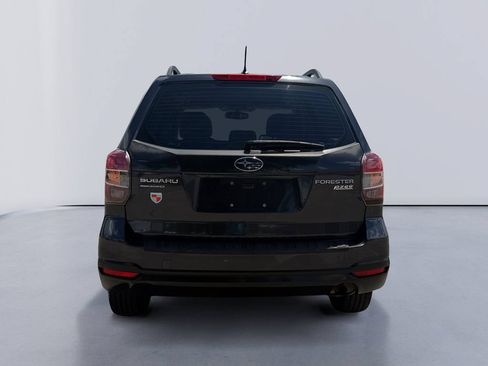 Used 2015 Subaru Forester 2.5i w/ Alloy Wheel Package AWD/4WD image 4