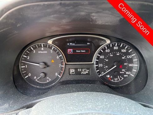 Used 2014 Nissan Pathfinder SV FWD image 10