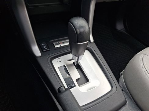 Used 2015 Subaru Forester 2.5i Limited w/ Popular Package #2 image 15