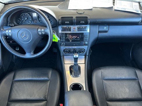 Used 2006 Mercedes-Benz C 230 Sedan image 12