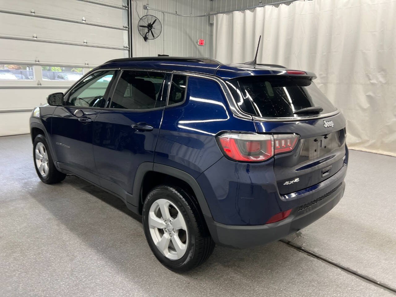 Used 2019 Jeep Compass Latitude w/ Popular Equipment Group AWD/4WD image 6