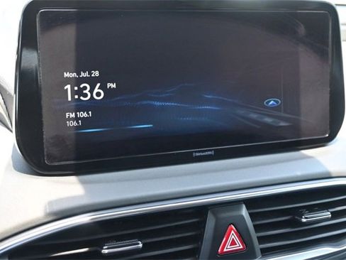 Used 2023 Hyundai Santa Fe SEL image 15