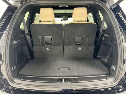 New 2025 Jeep Grand Cherokee L Limited w/ Luxury Tech Group II image 25