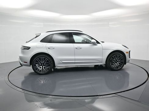 New 2026 Porsche Macan image 31