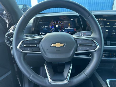 Used 2025 Chevrolet Equinox LT image 27