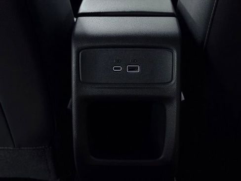 Used 2025 Chevrolet Trax LT w/ LT Convenience Package FWD image 20