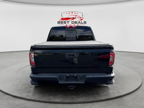 Used 2017 GMC Sierra 1500 Denali w/ Denali Ultimate Package AWD/4WD image 4