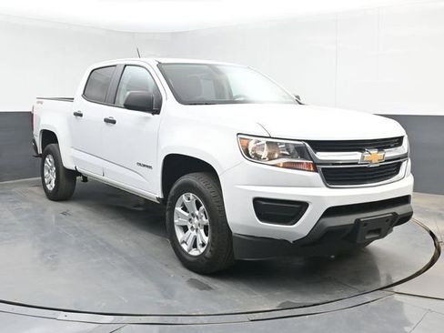 Used 2019 Chevrolet Colorado W/T w/ WT Convenience Package AWD/4WD image 2