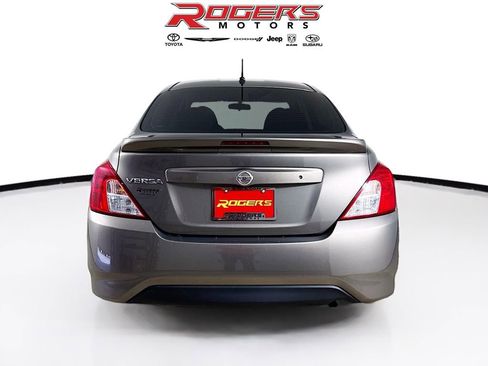 Used 2017 Nissan Versa S Plus image 6