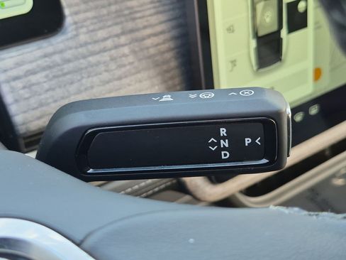 Used 2026 Rivian R1S Adventure AWD/4WD image 25