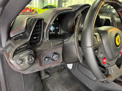 Used 2015 Ferrari 458 Speciale A image 35