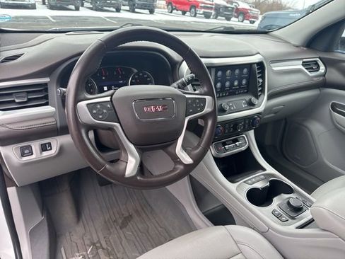 Used 2021 GMC Acadia SLT w/ LPO, Floor Liner Package image 12