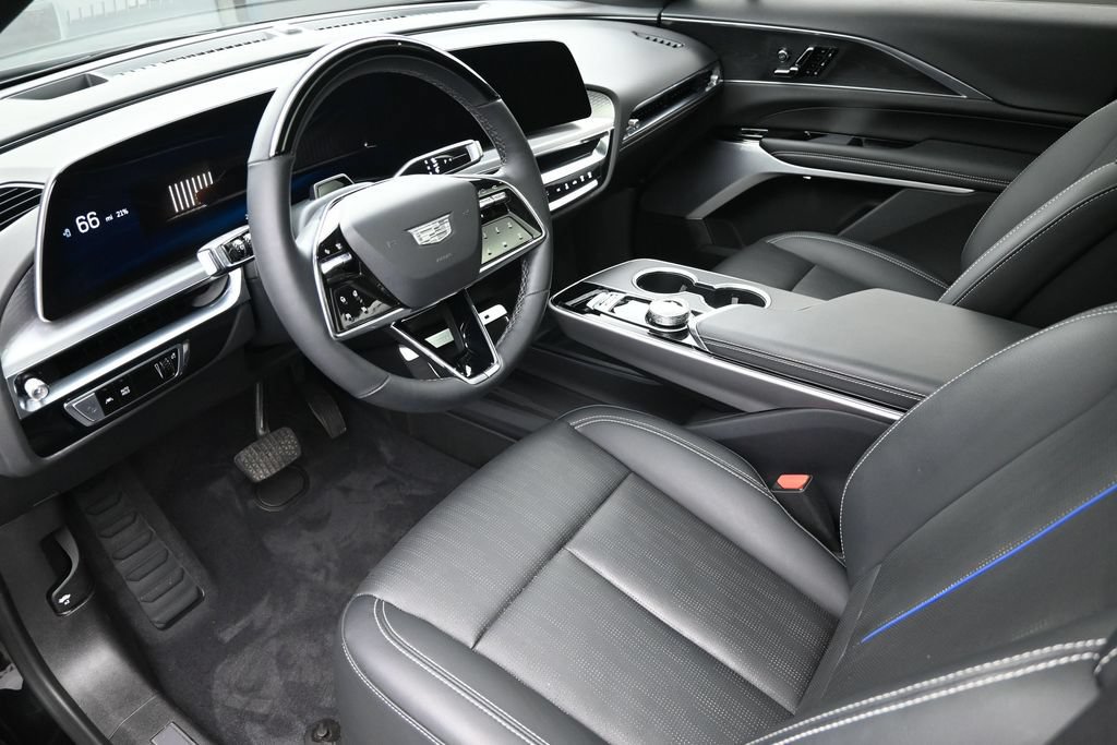 Certified 2025 Cadillac Lyriq Sport AWD/4WD image 10