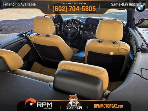 Used 2010 BMW 135i Convertible w/ Premium Pkg image 17