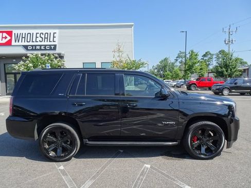 Used 2019 GMC Yukon SLT w/ Graphite Performance Edition RWD image 3