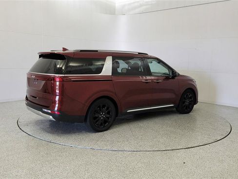 Used 2022 Kia Carnival SX Prestige FWD image 7