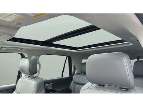 Used 2025 Ford Expedition Active image 12