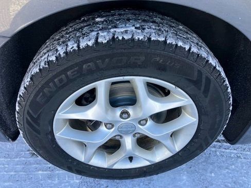 Used 2017 Chrysler Pacifica Touring-L w/ Tire & Wheel Group image 28