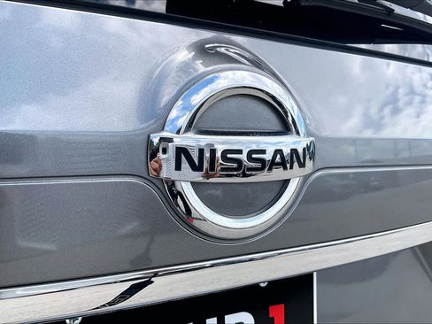Used 2019 Nissan Rogue SV FWD image 29